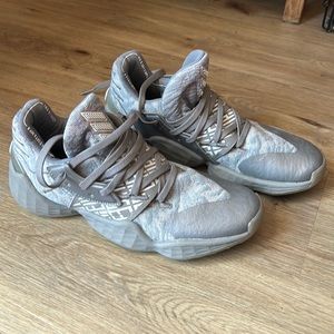 Mens Harden Vol.4 Basketball Sneakers Grey